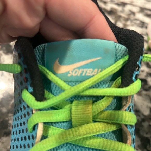 Nike Girls Hyperdiamond 4 Blue and Green cleats - Picture 3 of 4